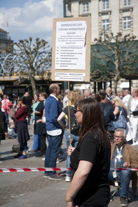 Demo gegen die Einschränkung der Grundrechte in Hamburg