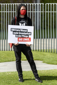 Kundgebung von Die Linke gegen den Pflegenotstand in Berlin