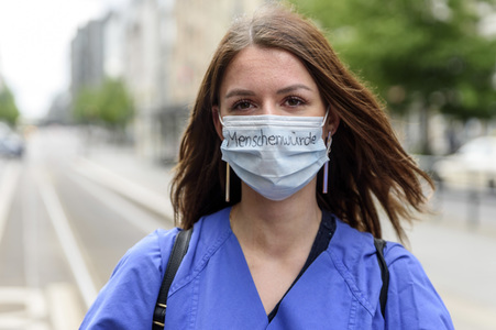 Demonstration vom Aktionsbündnis 'Gesundheit ohne Profite' in Berlin