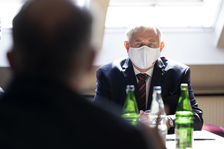 Karl-Josef Laumann besucht ein Caritas-Pflegeheim in Düsseldorf