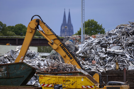 Symbolfoto Schrottplatz