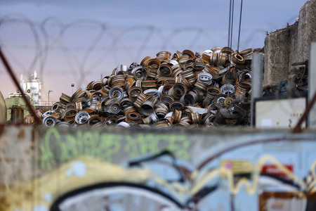 Symbolfoto Schrottplatz