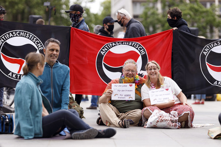 Corona-Demos in Köln