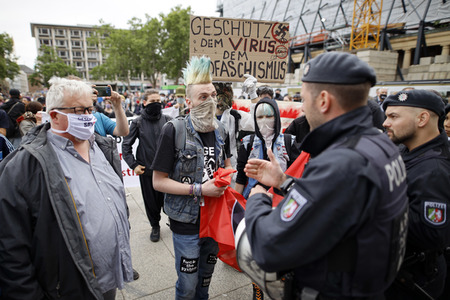 Corona-Demos in Köln