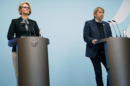 Pressekonferenz zum aktuellen Stand der Behandlung des Corona Virus in Berlin