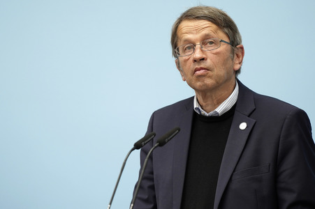 Pressekonferenz zum aktuellen Stand der Behandlung des Corona Virus in Berlin