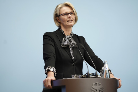 Pressekonferenz zum aktuellen Stand der Behandlung des Corona Virus in Berlin