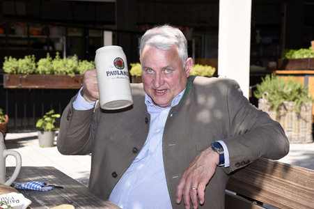 Wiedereröffnung vom Biergarten Paulaner n München