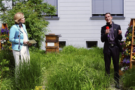 Pressetermin mit Julia Klöckner zum Weltbienentag in Berlin