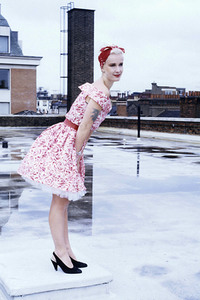 Modepräsentation mit Paula Yates in London