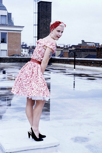 Modepräsentation mit Paula Yates in London