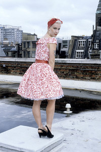 Modepräsentation mit Paula Yates in London