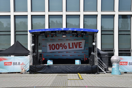 90er Drive-In-Konzert in Berlin