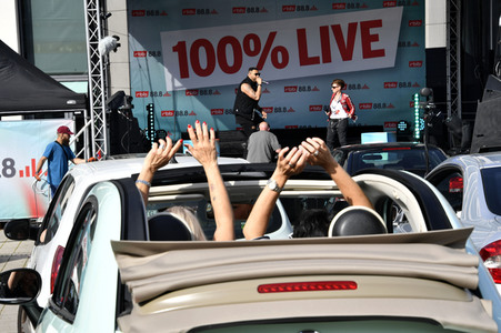 90er Drive-In-Konzert in Berlin