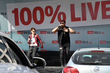 90er Drive-In-Konzert in Berlin