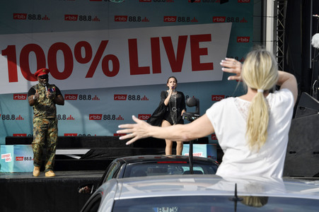 90er Drive-In-Konzert in Berlin