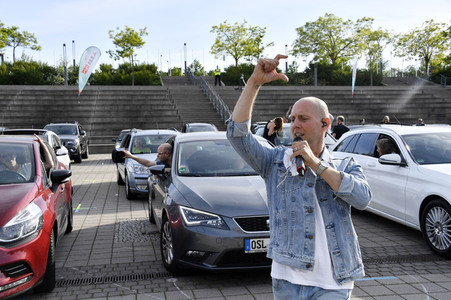 90er Drive-In-Konzert in Berlin