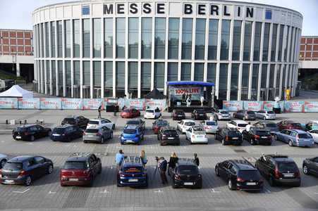 90er Drive-In-Konzert in Berlin