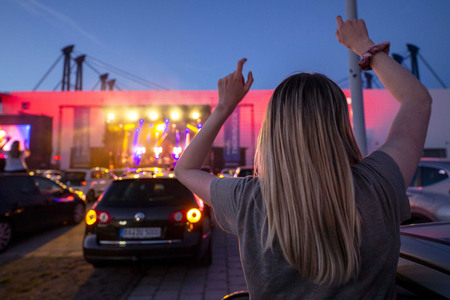 Autokonzert von Revolverheld in Erfurt