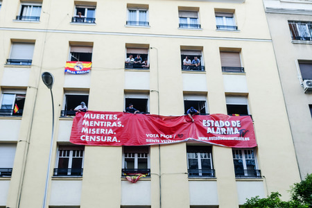 Proteste vor der PSOE-Zentrale in Madrid