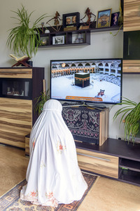 Symbolfoto Digital gemeinsam beten