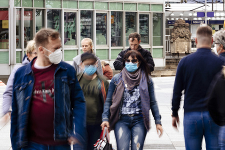 Symbolfoto Mindestabstand