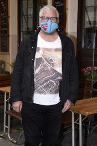 Fototermin mit Simon Pearce und Moses Wolff in München