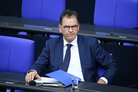 Aktuelle Stunde und Befragung der Bundesregierung in Berlin