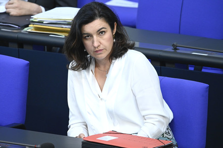 Aktuelle Stunde und Befragung der Bundesregierung in Berlin