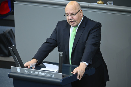 Aktuelle Stunde und Befragung der Bundesregierung in Berlin