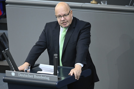 Aktuelle Stunde und Befragung der Bundesregierung in Berlin