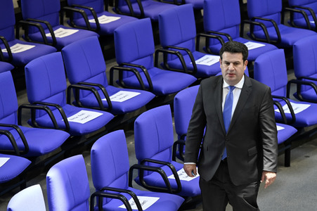 Aktuelle Stunde und Befragung der Bundesregierung in Berlin