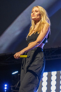 Autokino Konzert von Glaperlenspiel in Friedrichshafen