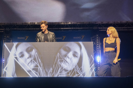 Autokino Konzert von Glaperlenspiel in Friedrichshafen