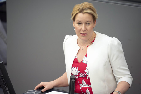 163. Sitzung des Deutschen Bundestages in Berlin