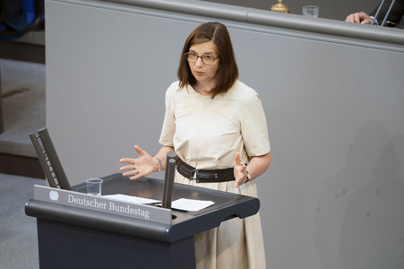 164. Sitzung des Deutschen Bundestages in Berlin