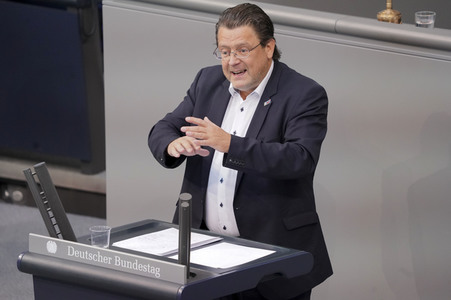 164. Sitzung des Deutschen Bundestages in Berlin