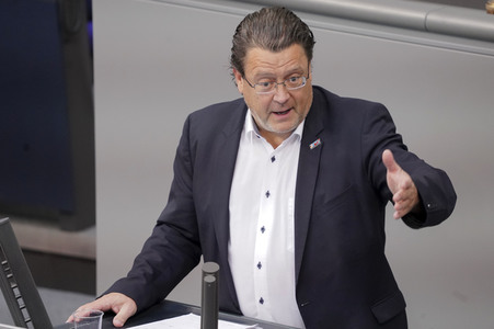 164. Sitzung des Deutschen Bundestages in Berlin