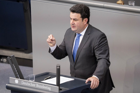 164. Sitzung des Deutschen Bundestages in Berlin