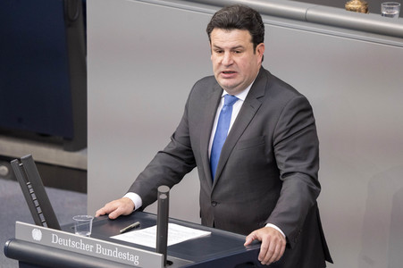 164. Sitzung des Deutschen Bundestages in Berlin