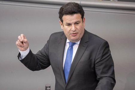 164. Sitzung des Deutschen Bundestages in Berlin