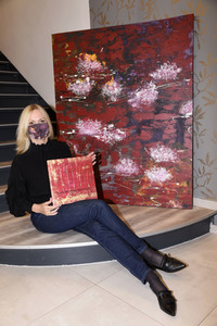 Simone von Anhalt im Friseursalon 'Figaro' in München