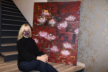 Simone von Anhalt im Friseursalon 'Figaro' in München