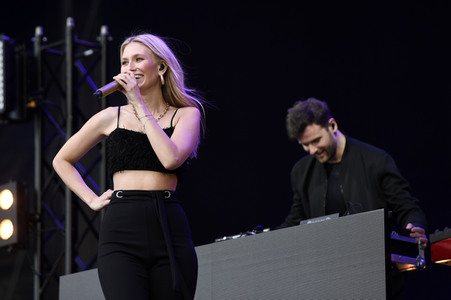 Autokultur-Konzert von Glasperlenspiel in Hannover