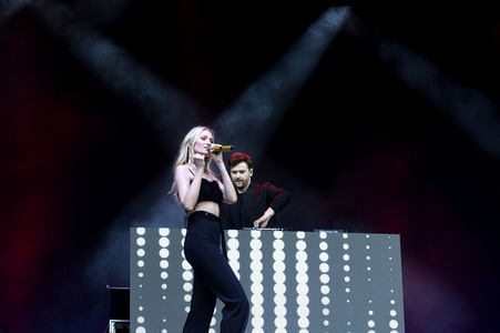 Autokultur-Konzert von Glasperlenspiel in Hannover