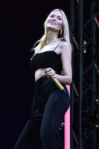 Autokultur-Konzert von Glasperlenspiel in Hannover