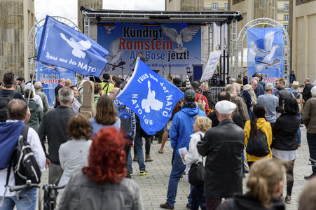 Ramstein Demo in Berlin