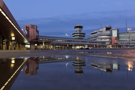 Symbolfoto Flughafen Tegel