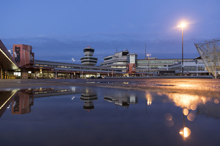Symbolfoto Flughafen Tegel
