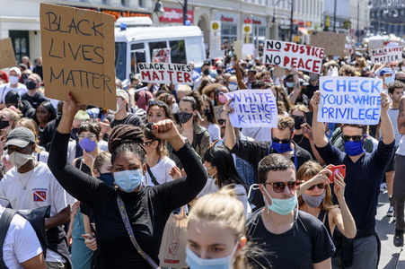 Gedenk-Demonstration zum Mord an George Floyd